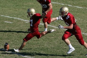 AIYOUXI.COM-陈芋汐10米跳台决赛技术细节解析，跳水选手陈芋汐身高