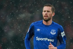 爱游戏娱乐网址-阿尔巴尼亚男篮在欧洲预赛中展现英勇，期待突破