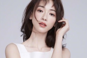 AYX SPORTS-“德甲争冠集团逐渐成形，豪门持续发力”，德甲冠军规则